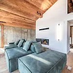Foxden, Chamonix - By Emerald Chalet *