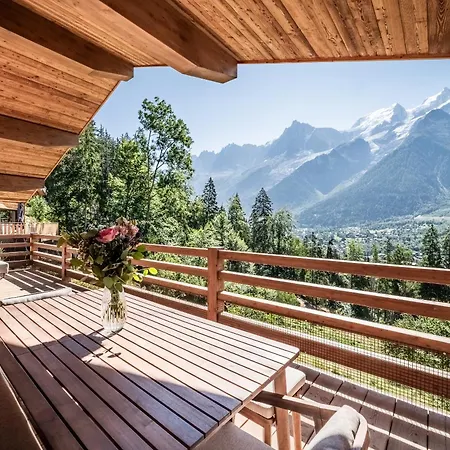 Foxden, Chamonix - By Emerald Domek alpejski *