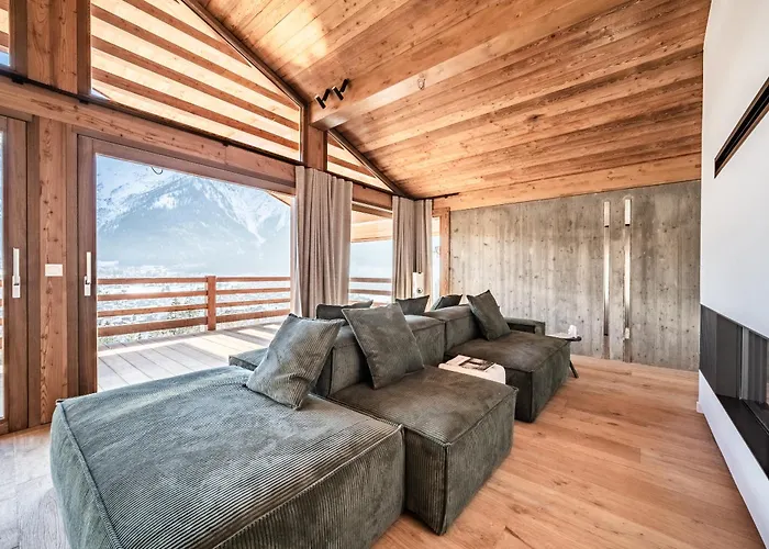 Foxden, Chamonix - By Emerald * ليز أوش